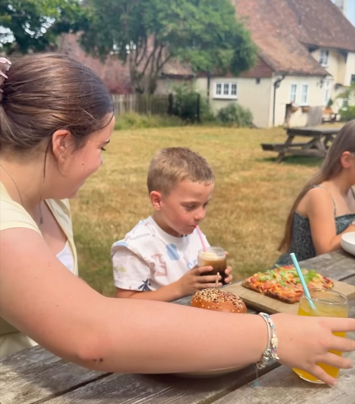 Kids eat free